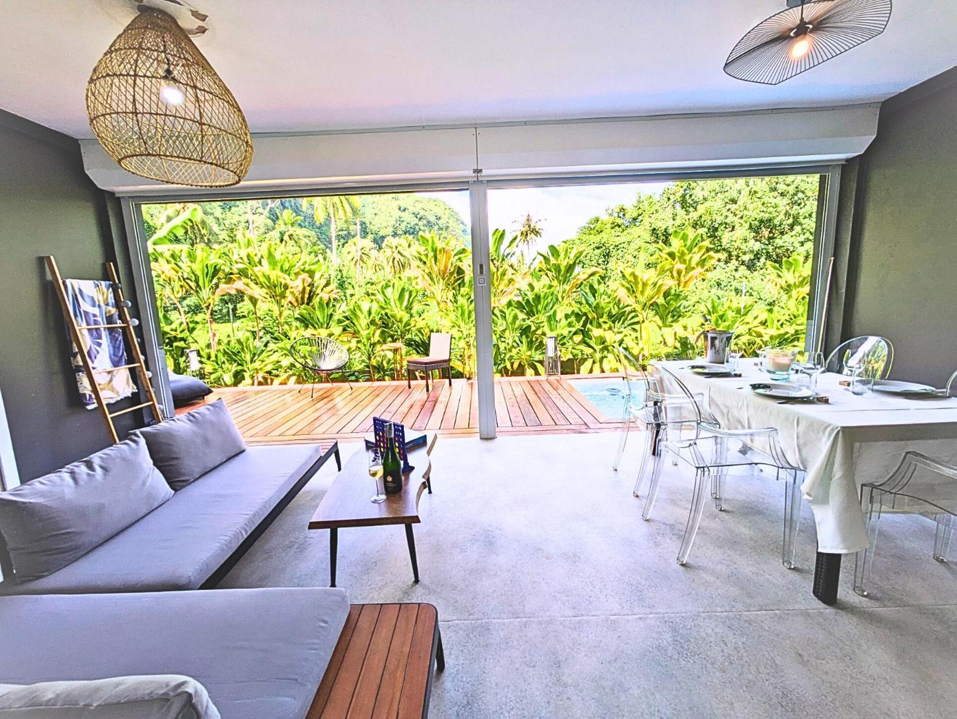 Natura Om Teahupoo Surf Lodge Toanoano Εξωτερικό φωτογραφία