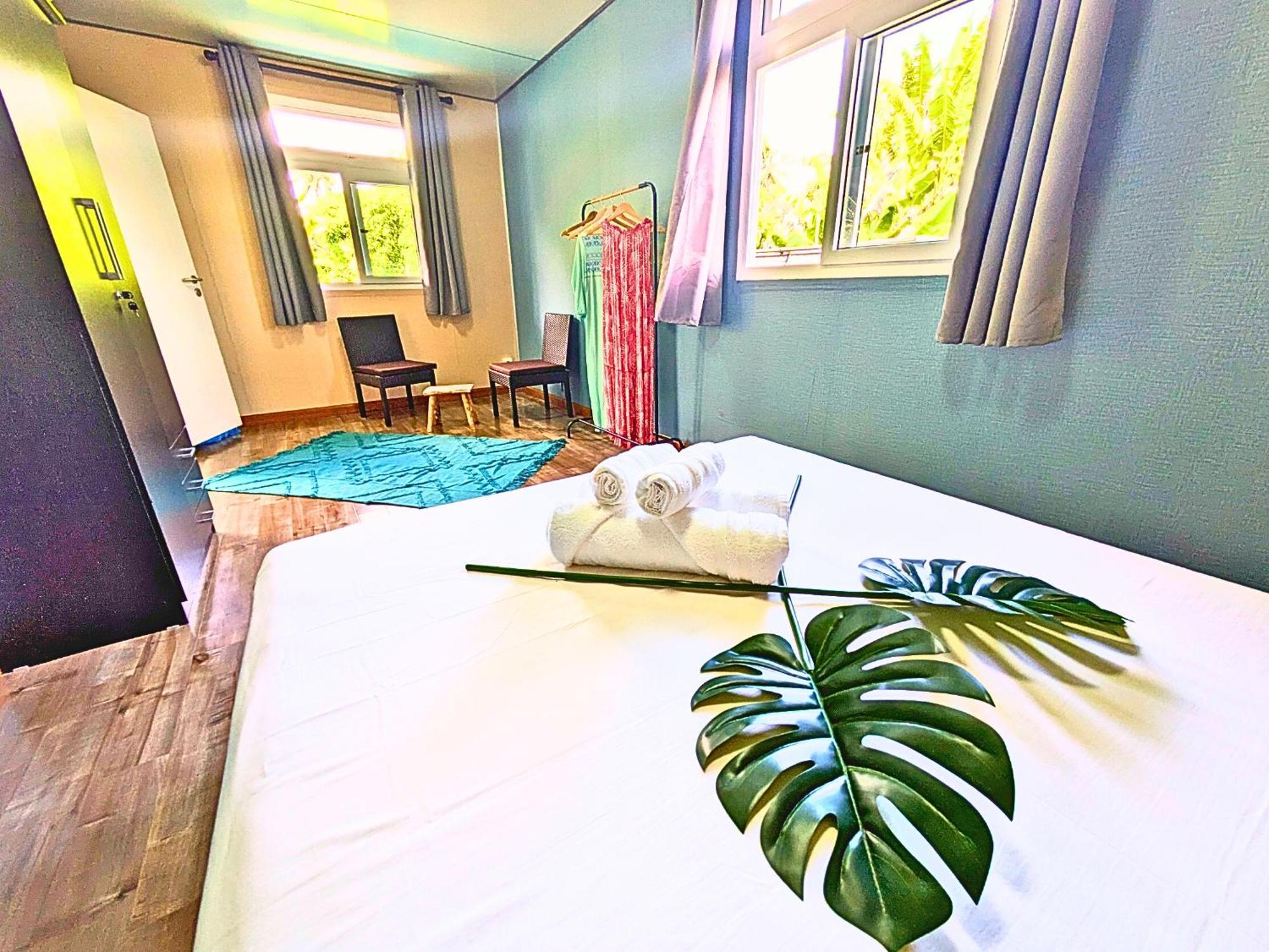 Natura Om Teahupoo Surf Lodge Toanoano Εξωτερικό φωτογραφία