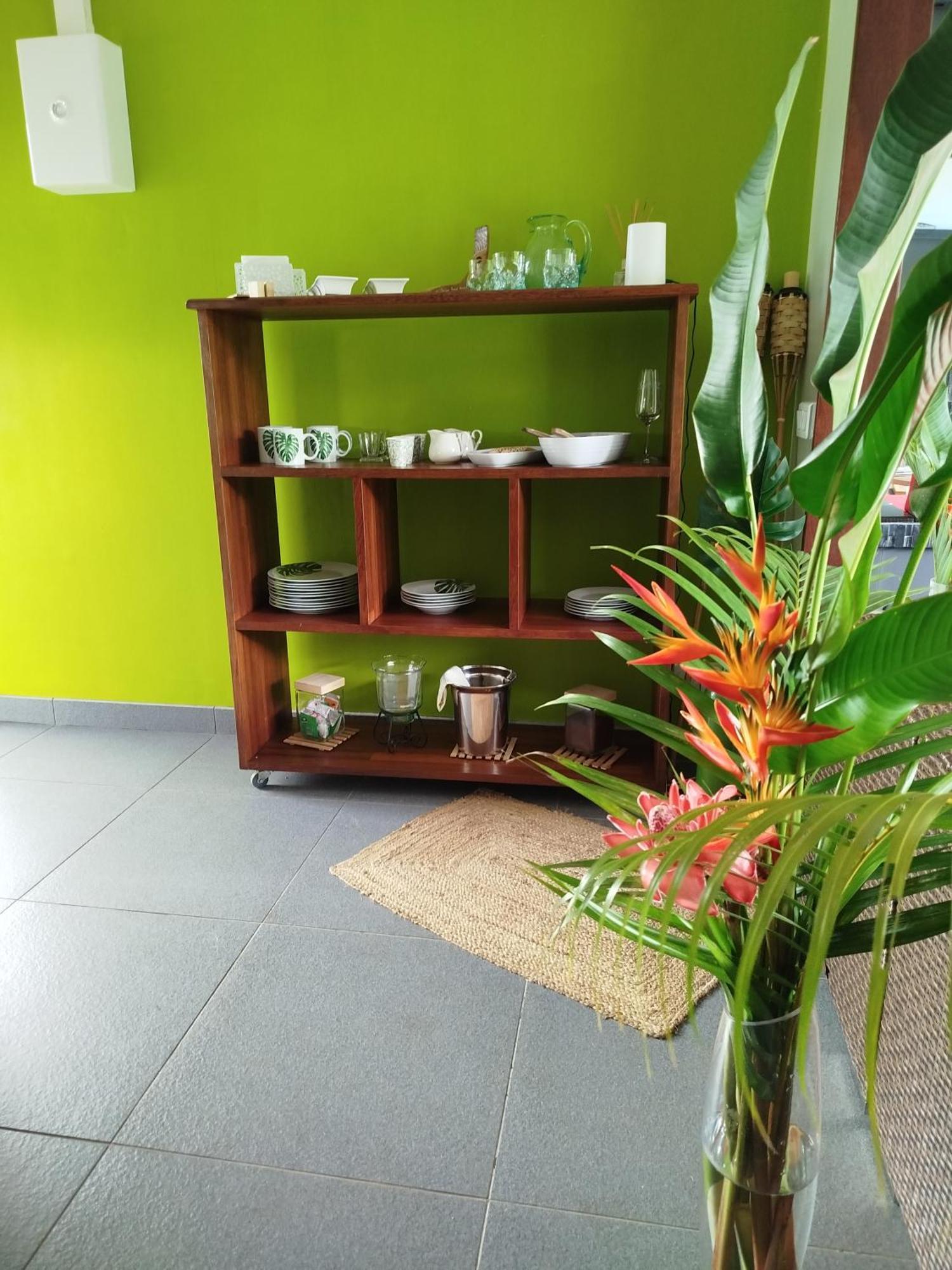 Natura Om Teahupoo Surf Lodge Toanoano Εξωτερικό φωτογραφία